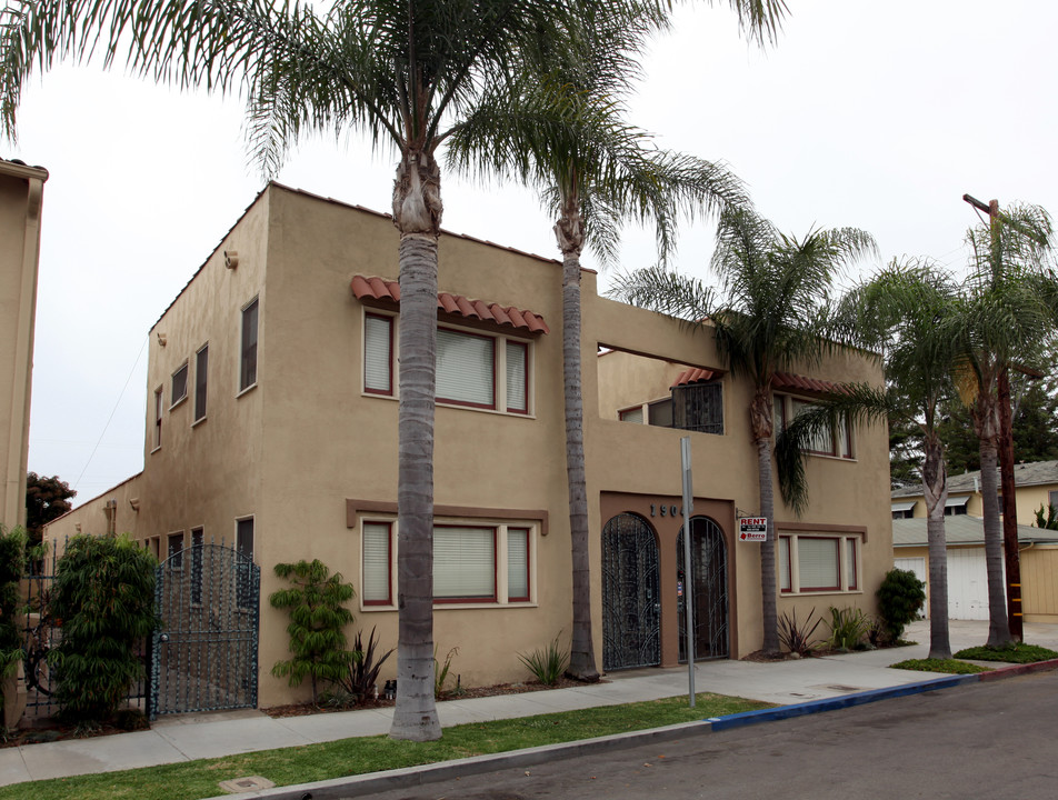 1904 E Bermuda St in Long Beach, CA - Building Photo