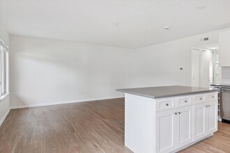 7 Cantril St in Castle Rock, CO - Building Photo - Building Photo