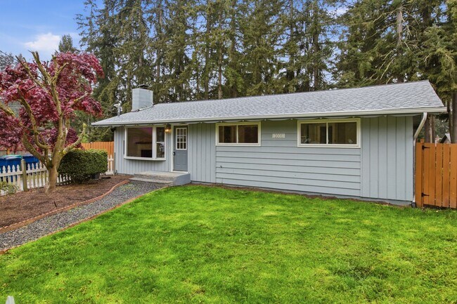 2006 211th Pl SW in Lynnwood, WA - Foto de edificio - Building Photo