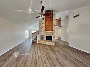 2113 Stein Way in Carrollton, TX - Foto de edificio - Building Photo