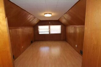 5642 W Newport Ave, Unit 3rd Floor in Chicago, IL - Foto de edificio - Building Photo