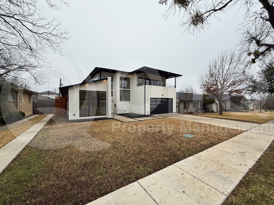 3756 Seguin Dr in Dallas, TX - Building Photo