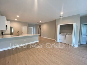 13250 Longville Ave in Port Charlotte, FL - Building Photo - Building Photo