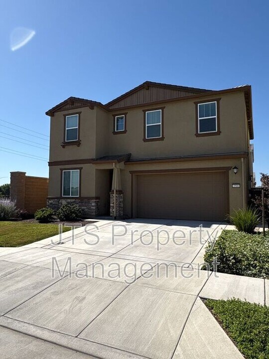 3500 Birdland Ave in Sacramento, CA - Building Photo