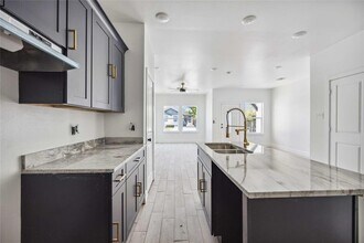 5122 Southwind St in Houston, TX - Building Photo - Building Photo