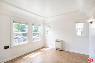 4571 Alumni Ave in Los Angeles, CA - Building Photo - Building Photo