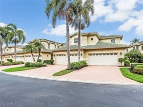 600 Vintage Reserve Ln in Naples, FL - Building Photo - Building Photo