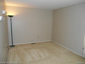 22812 Talford St in Novi, MI - Building Photo - Building Photo