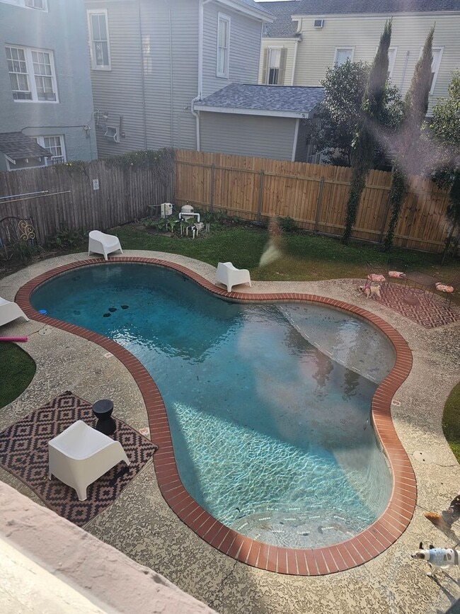 property at 3308 Prytania St