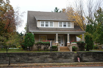 208 E Mount Hope Ave in Lansing, MI - Building Photo - Building Photo