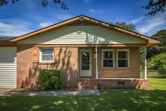 105 Sandy Ln in Havelock, NC - Building Photo - Building Photo