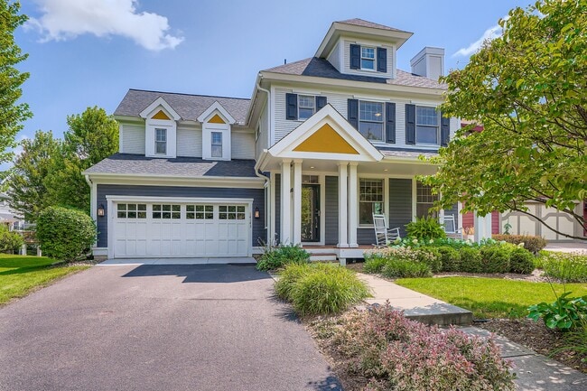 property at 14143 Jardin Ave N