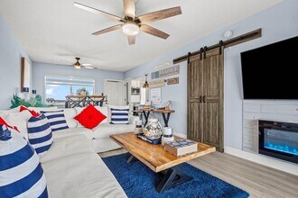 629 SE 19th Ave in Deerfield Beach, FL - Building Photo - Building Photo