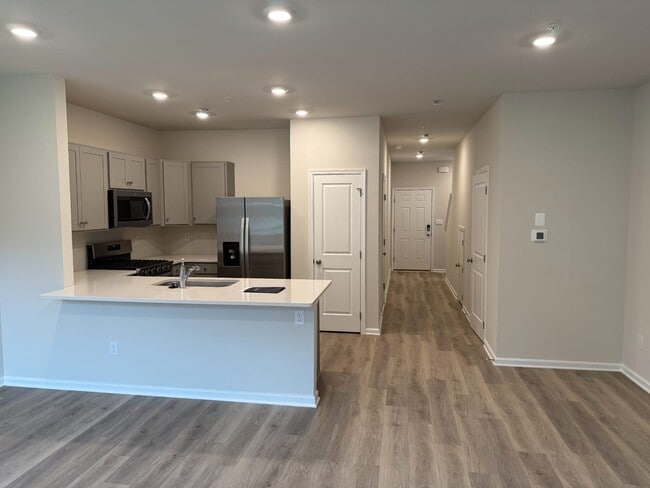property at 1195 Susan Cir