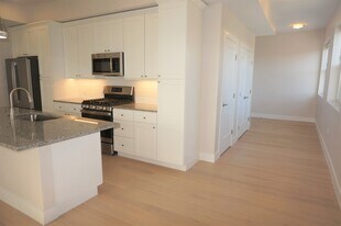 99 Moody St, Unit #6 in Waltham, MA - Building Photo