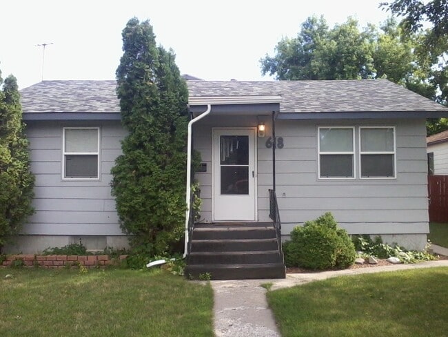 618 Avenue E