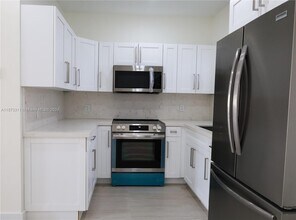 1795 NW 47th St in Miami, FL - Building Photo - Building Photo