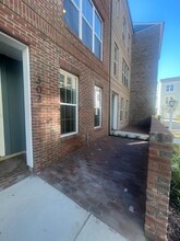 302 Frederick Wy in Cranberry Township, PA - Building Photo - Building Photo