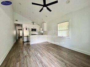 982 Grant Terrace SE in Atlanta, GA - Building Photo - Building Photo