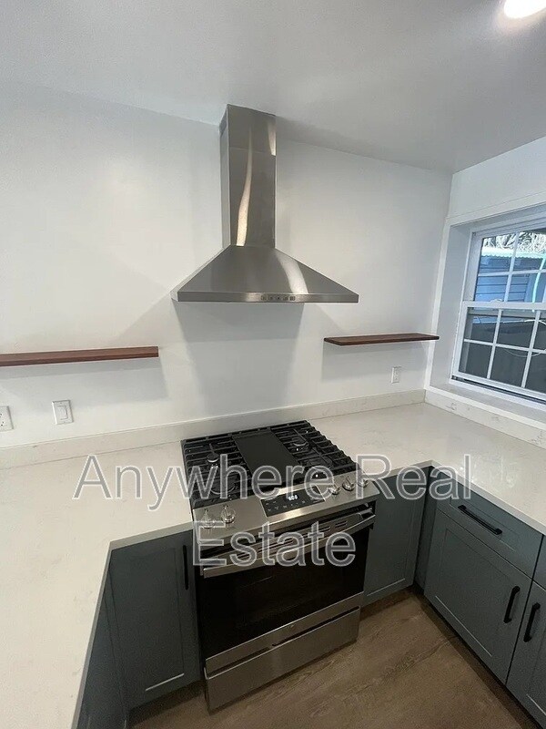 property at 1236 Chicago Ave