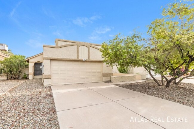 property at 1038 W Estrella Dr