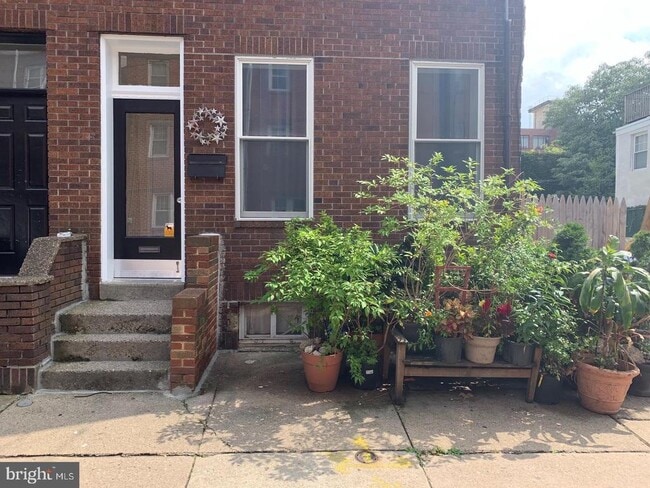property at 1112 Carpenter St