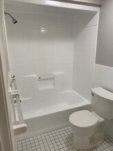 683 Boylston St in Newton, MA - Building Photo - Building Photo