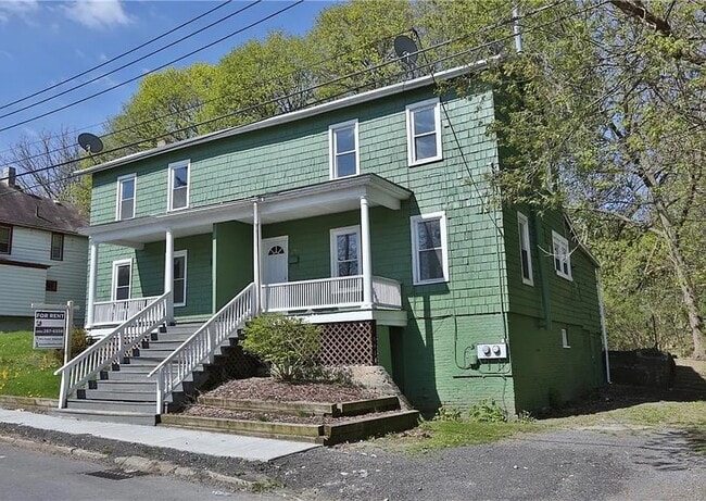 20-22-22 Dorchester Ave