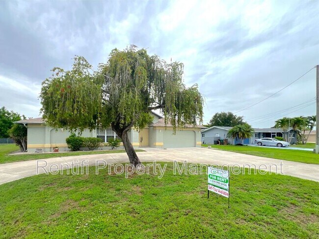 3529 SE 5th Ave in Cape Coral, FL - Building Photo - Building Photo