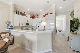 1262 Sweetwater Ln in Naples, FL - Building Photo - Building Photo