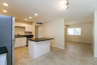 7421 E Belleview St in Scottsdale, AZ - Building Photo - Building Photo
