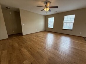 213 Foxglove St in Centerton, AR - Building Photo - Building Photo