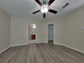 332 Summer Horse Dr in La Marque, TX - Building Photo - Building Photo