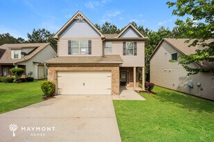 412 Pearl St in Locust Grove, GA - Building Photo