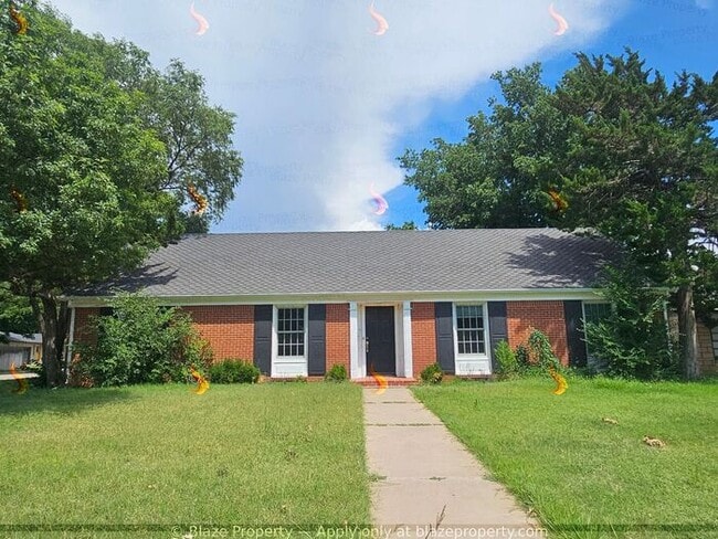 property at 2201 S Fannin St