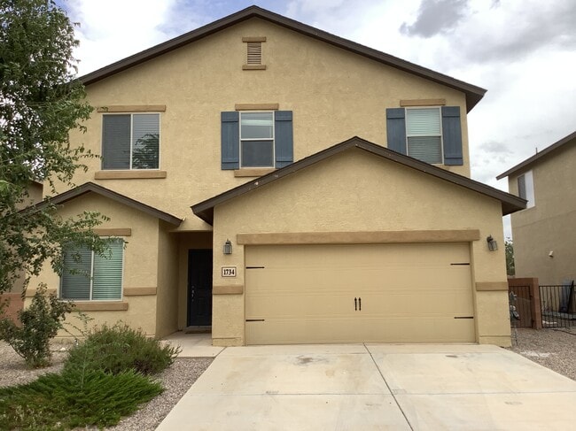 property at 1734 Lark Dr NE