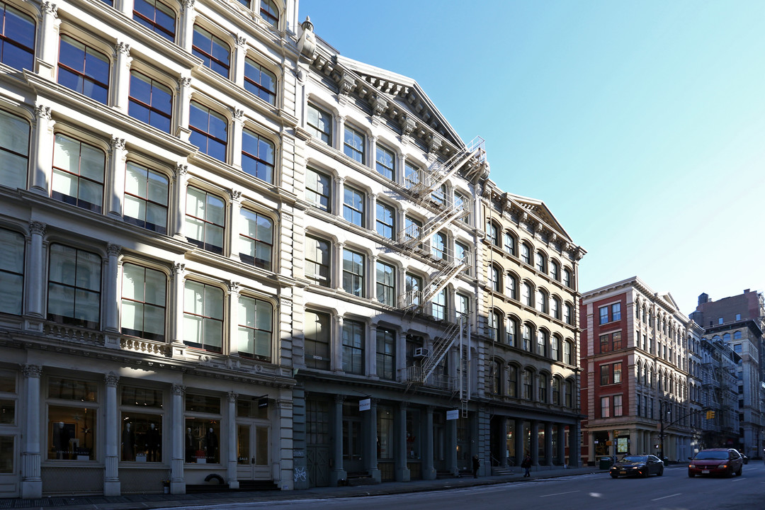 472-474 Broome St in New York, NY - Building Photo