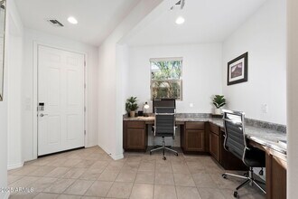 678 E Cobble Stone Dr in Queen Creek, AZ - Building Photo - Building Photo