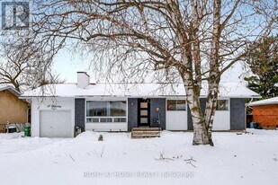 18 Wolmsley Crescent in Ottawa, ON - Building Photo