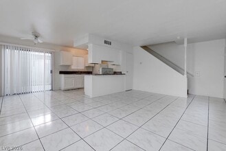 5198 Greene Ln in Las Vegas, NV - Foto de edificio - Building Photo