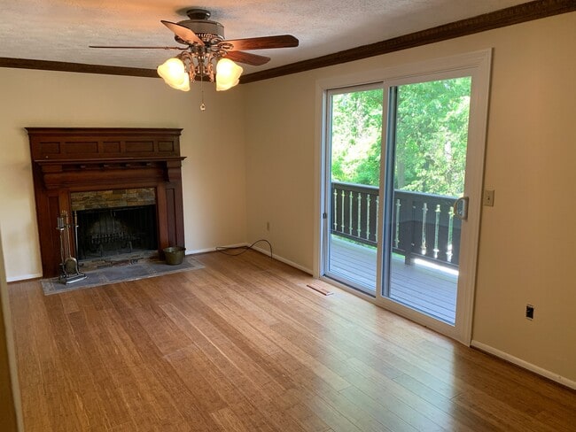 111 Little Glen Dr in Sewickley, PA - Building Photo - Building Photo