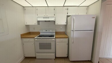 176 Palm View Ct in Haines City, FL - Building Photo - Building Photo