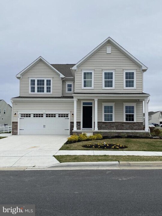 712 Wallasey Dr in Middletown, DE - Building Photo