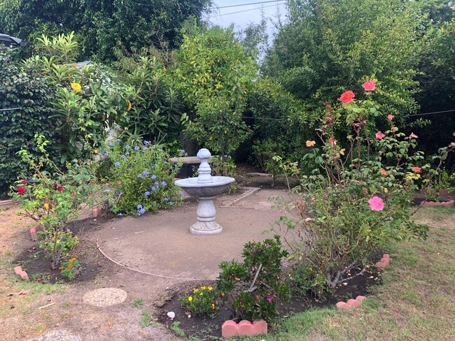 property at 1950 S Bentley Ave