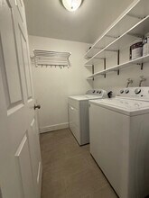 20620 76th Ave W in Edmonds, WA - Foto de edificio - Building Photo