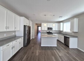 7742 S Long Pond Walk Way in Tucson, AZ - Building Photo