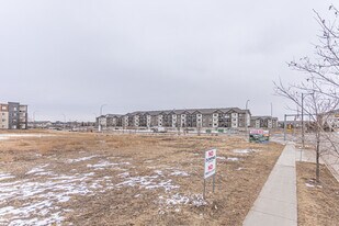 Ever Heritage Valley in Edmonton, AB - Building Photo