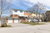 22 Glen Springs Dr in Toronto, ON - Building Photo - Building Photo