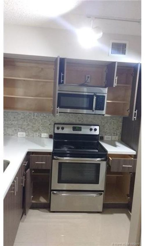 11177 SW 8th St-Unit -1F in Pembroke Pines, FL - Building Photo - Building Photo