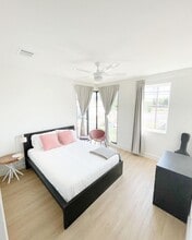 2709 E 5th St. in Austin, TX - Building Photo - Building Photo